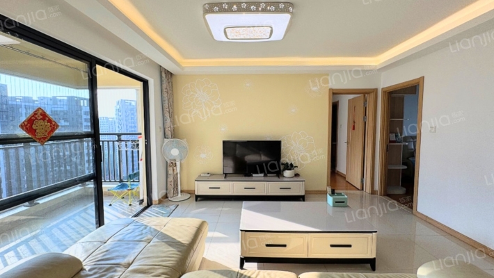 万科珠江东岸三期二手房实景图