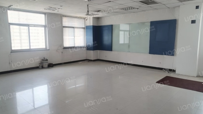 安侨商务二手房实景图