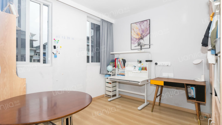 中山北路2185弄二手房实景图