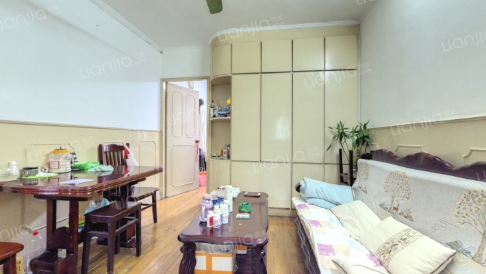 桃浦四村易居紫荆苑二手房实景图