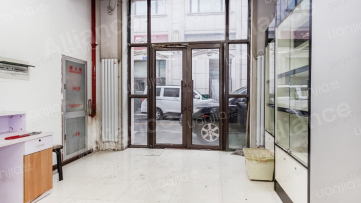 凯利汽车广场二手房实景图