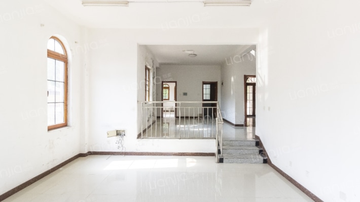 康桥圣菲二手房实景图