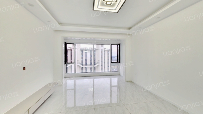 碧桂园·翡翠山二手房实景图