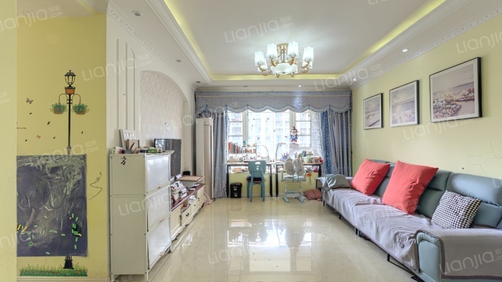 果壳里的城二手房实景图