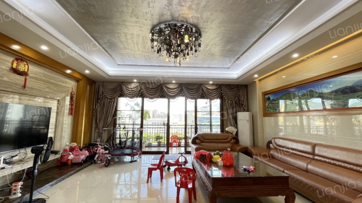 三棵树小区二手房实景图