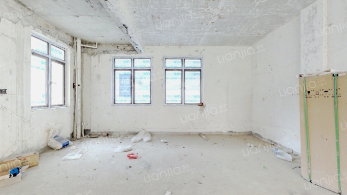 碧云壹零二手房实景图