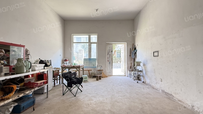 君驰华庭二手房实景图