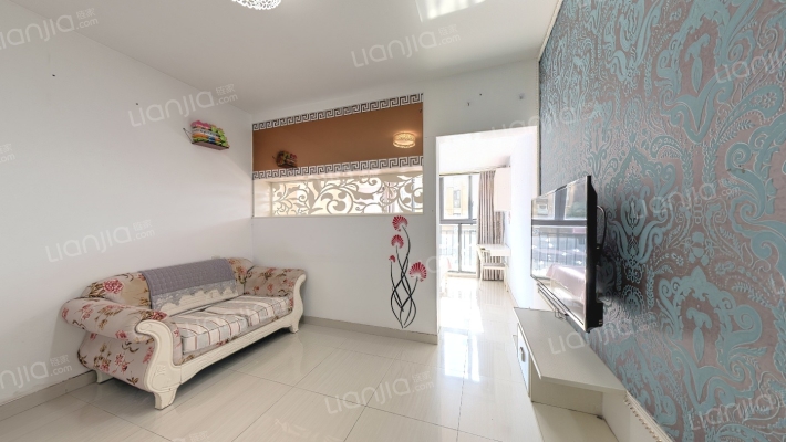 东郊小镇第五街区二手房实景图