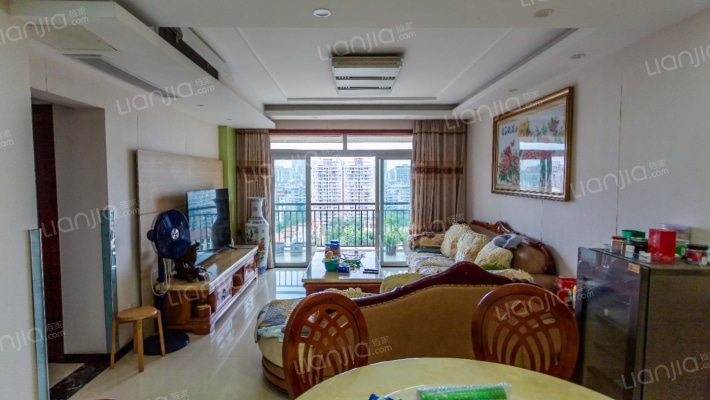 圣天湖东岸二手房实景图