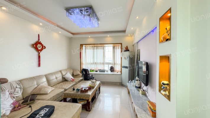 天府丽正丽新花园二手房实景图