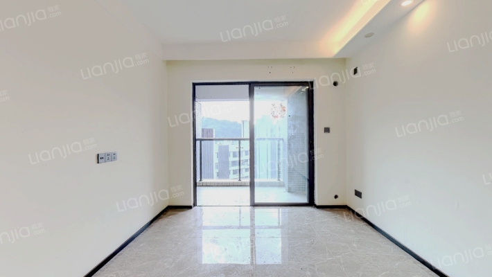 方直香山墅二手房实景图