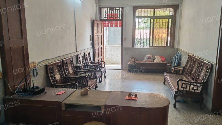 安定山顶巷龙穴路5号二手房实景图