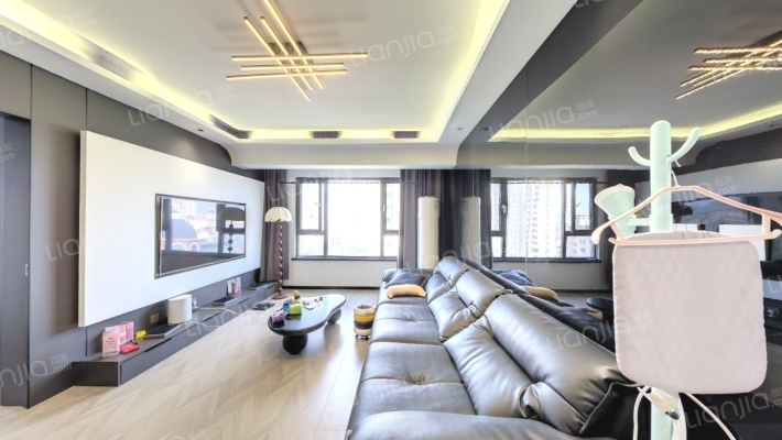 朗香邸二手房实景图