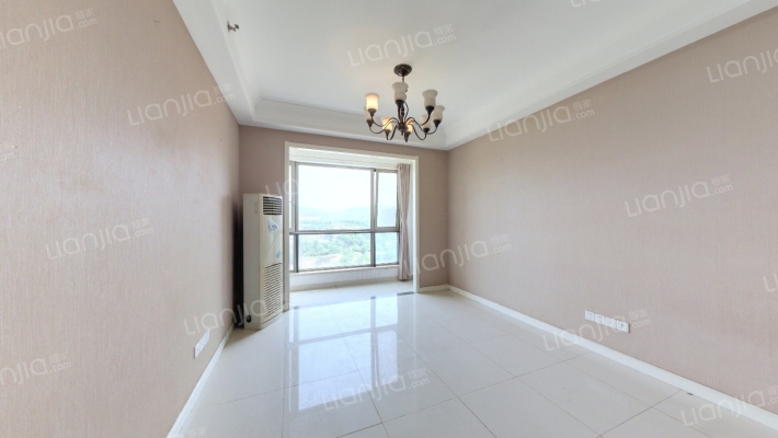 清风河畔二手房实景图