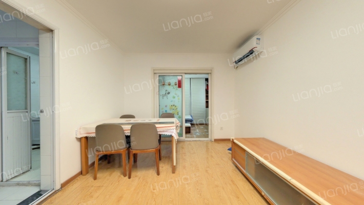 柳芳南里二手房实景图