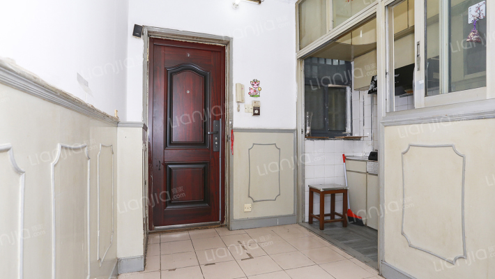 包头路935弄二手房实景图