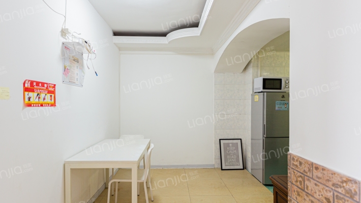 荣成大厦二手房实景图