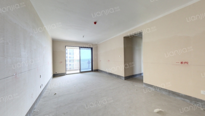 亚新美好书苑二手房实景图