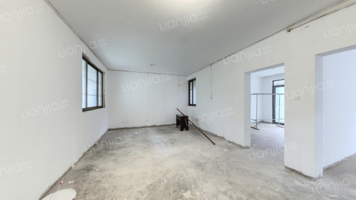 塔南美苑二手房实景图