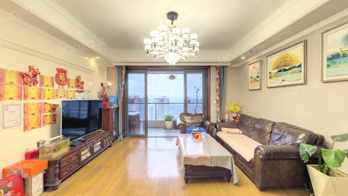 天安江畔珑园1期二手房实景图