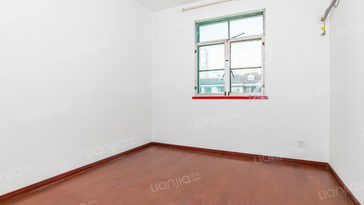 佳伟小区二手房实景图