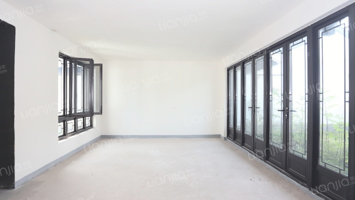 两江曲院风荷二手房实景图