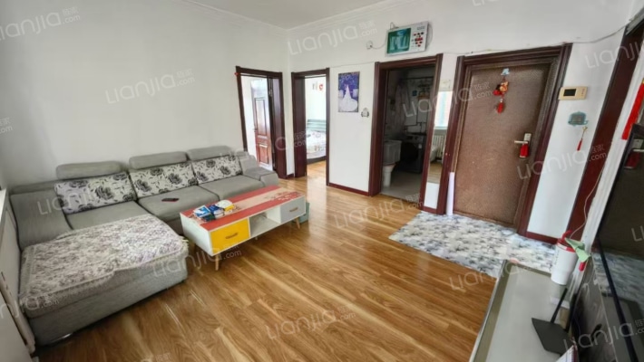 房产小区二手房实景图