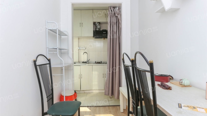 新领地二手房实景图