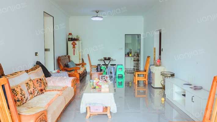 在水一方一期B区二手房实景图