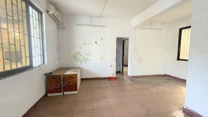 旨亭街84号二手房实景图