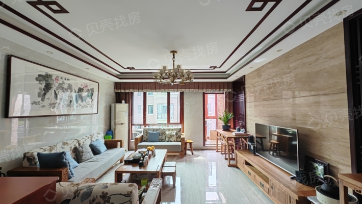 上海人家三房两厅，交通便利，小区环境干净舒适-客厅