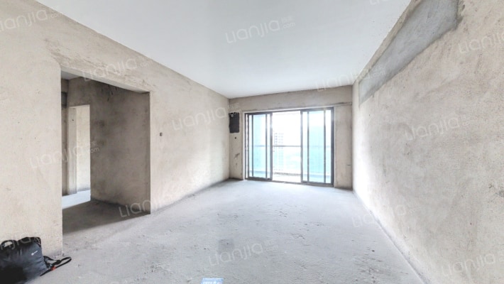 荣佳国韵三期二手房实景图