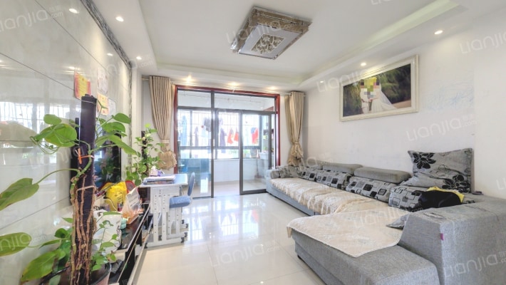 优山美地二手房实景图