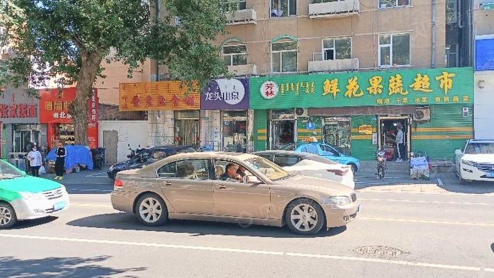 出售新华路南九州医院旁临街商厅-多功能间