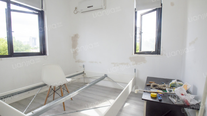 世家小区二手房实景图