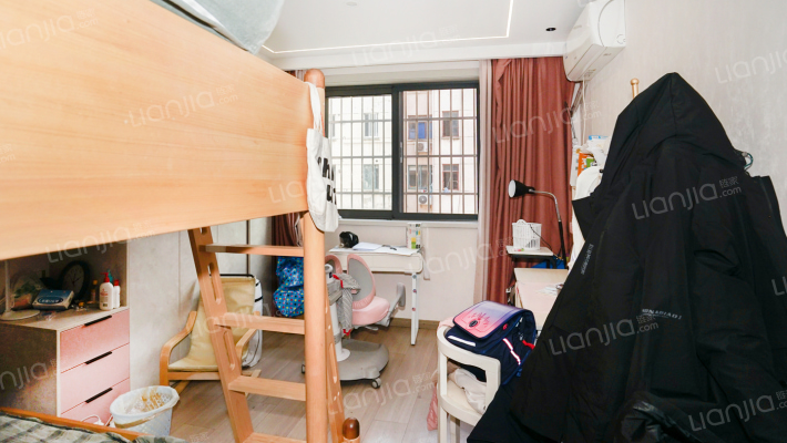 宝杨路3158弄二手房实景图