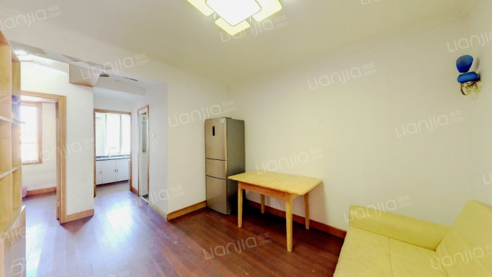 秋涛南苑二手房实景图