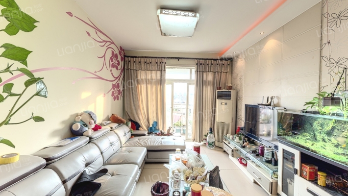 富士达锦绣格林二手房实景图