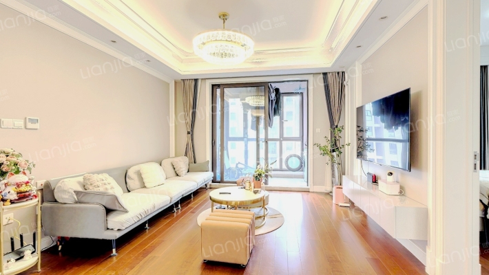 陆家嘴滴水涟岸一期二手房实景图