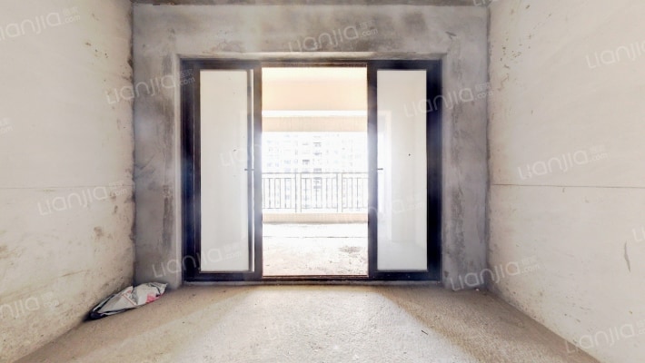 银豪富隆湾家园二手房实景图