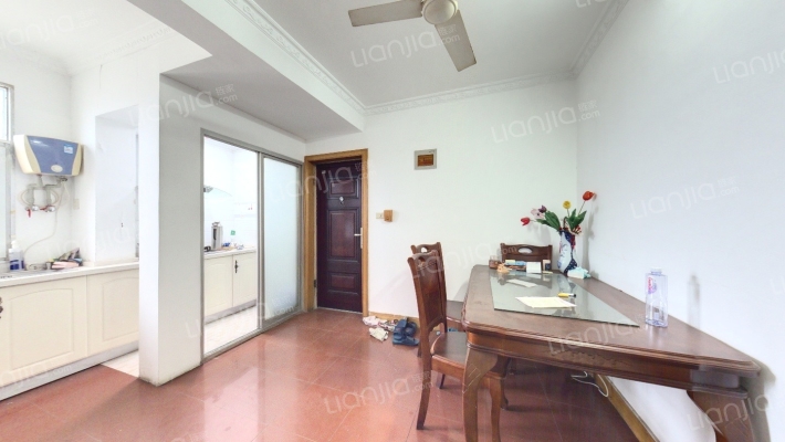 蓓蕾村东二手房实景图