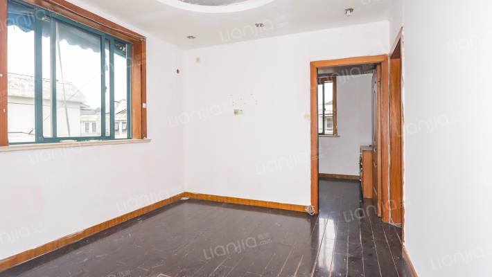 彭豪公寓二手房实景图