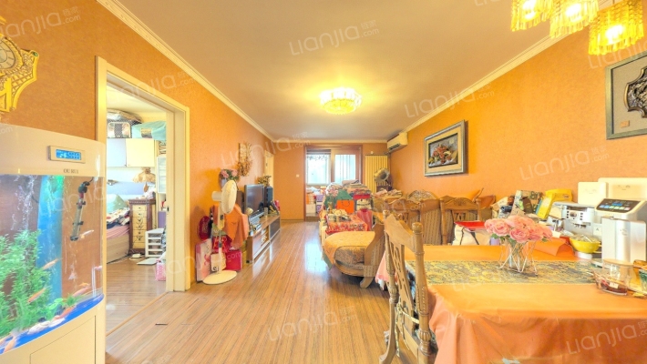 金顶街二区二手房实景图