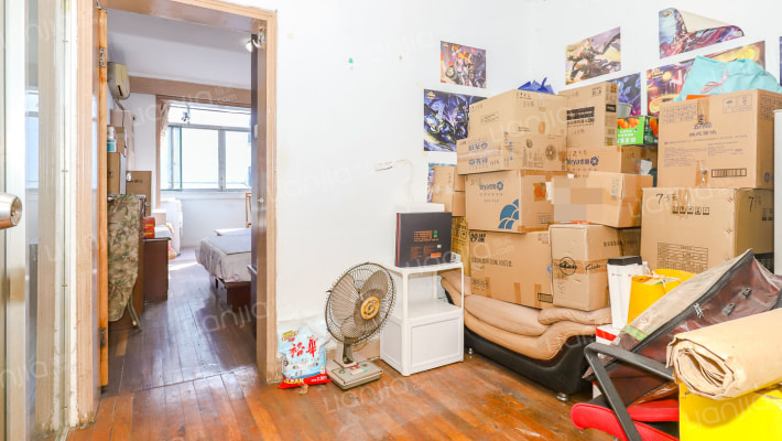 闸北场中公寓二手房实景图