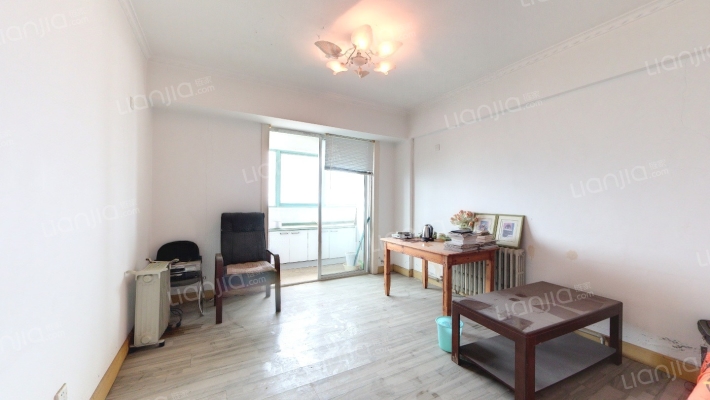 轻骑大厦二手房实景图