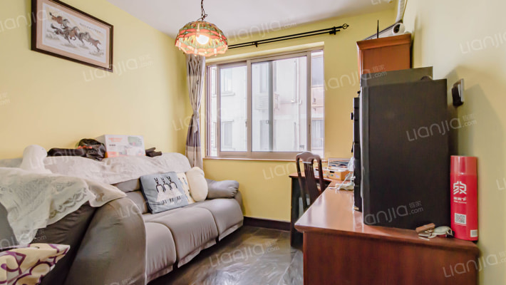 胶州教师公寓二手房实景图