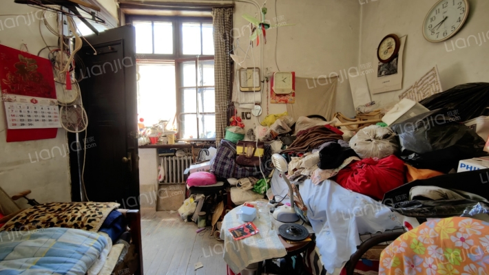 鸿德里二手房实景图