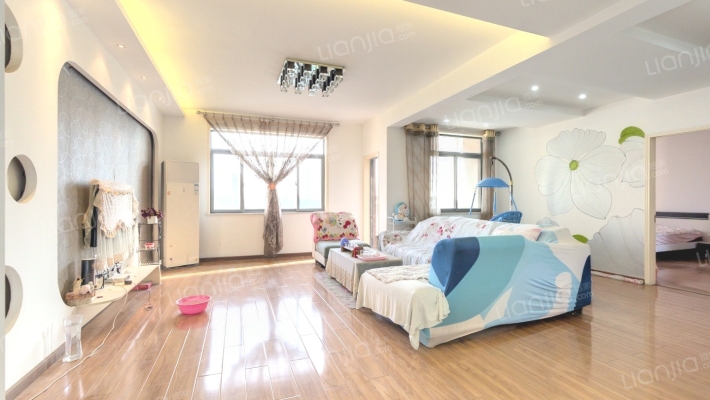 龙辰丽湾二手房实景图