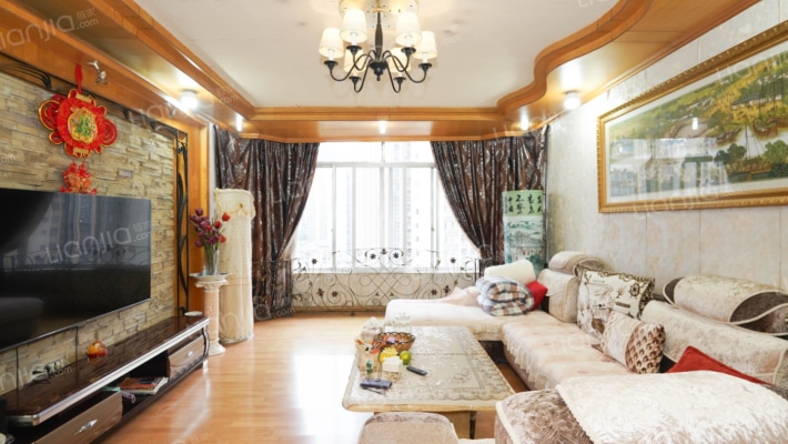 索特小区二手房实景图