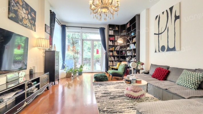 金地格林世界(布鲁斯郡)二手房实景图